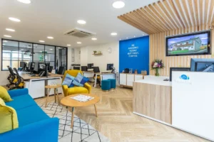 Read more about the article Evolving Spaces in Bristol: How Estate Agents React to the Growing Number of Home Offices